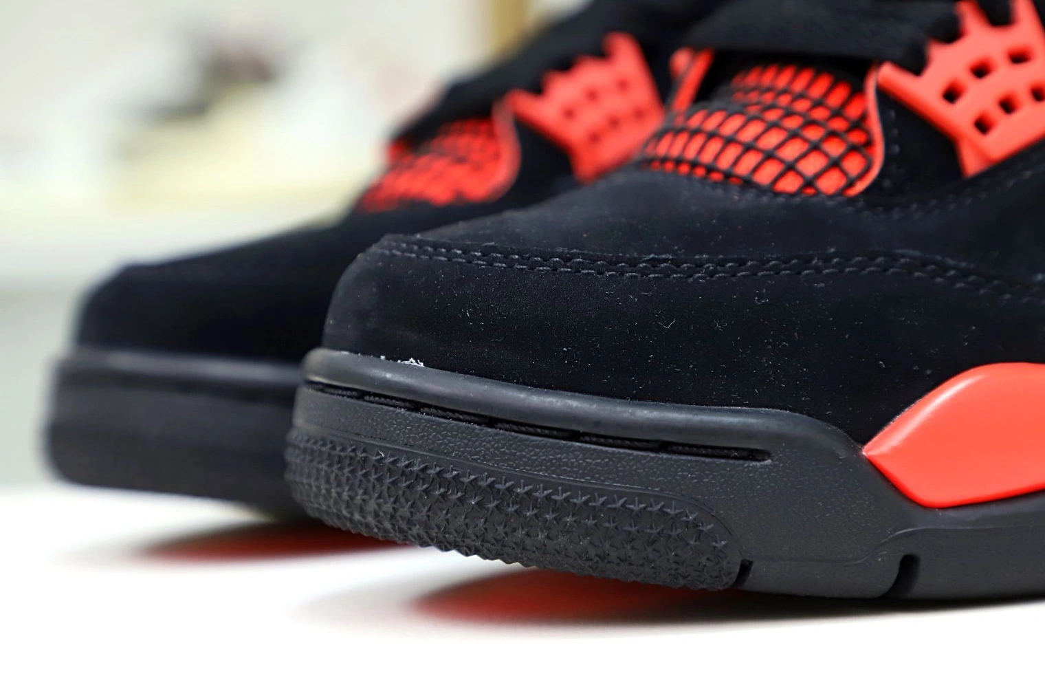 AIR JORDAN 'RED RETRO 4 THUNDER' 1229